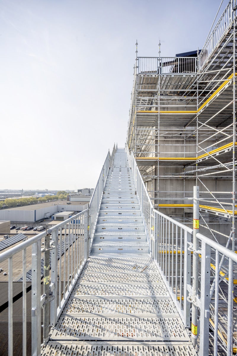 PERI is in staat flexibel mee te bewegen en oplossingsgericht te denken. En dat is nodig bij een oud pand, afwijkende maatvoering en de uitdagingen daarbij. 