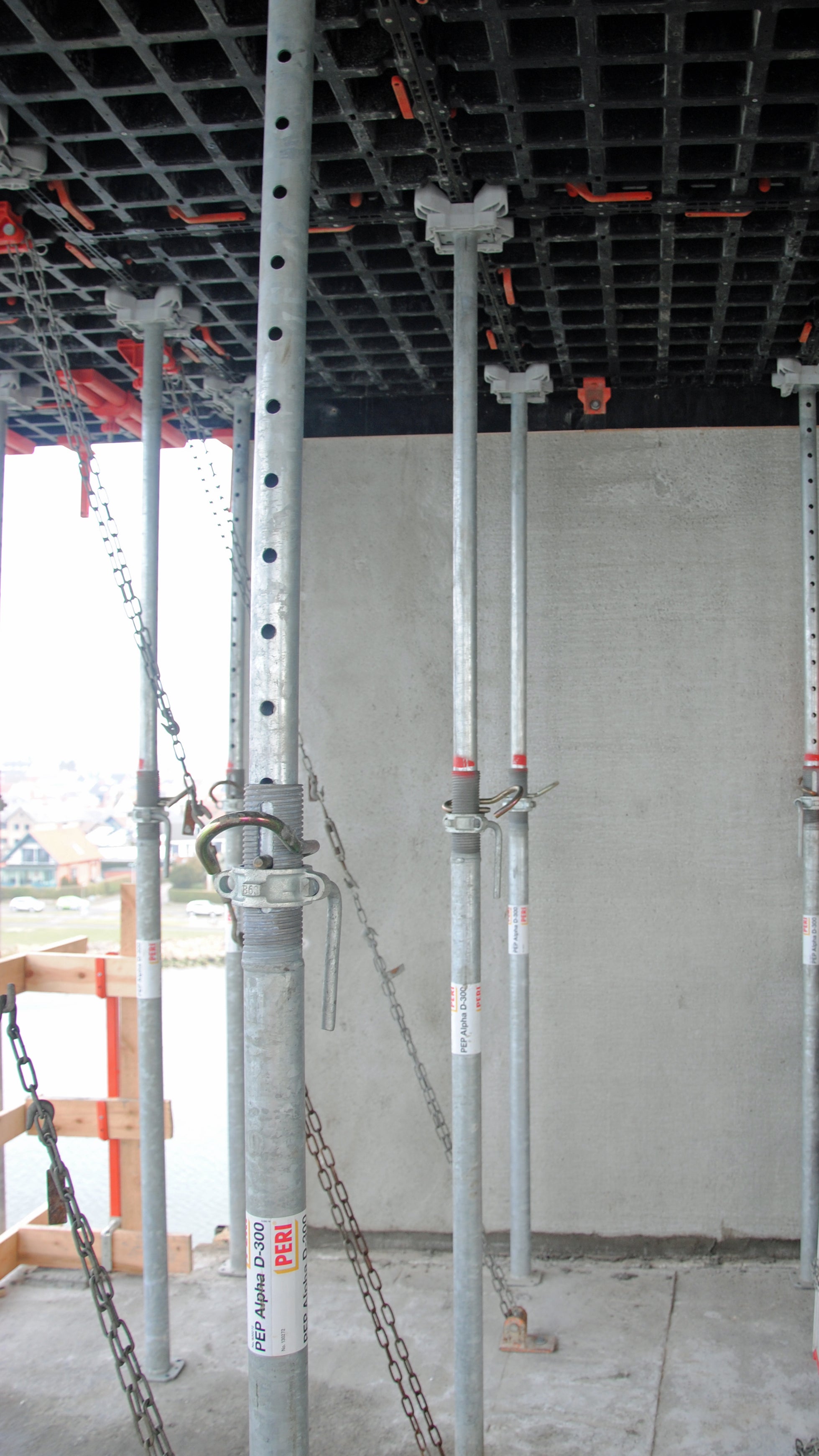 Støttehovedet DHF monteret på stålstøtte til understøtning