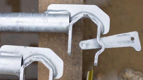 The full aluminium system with bolted steel connections for an extra long lifetime.