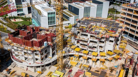 The TRIO Wall Formwork and SKYDECK Slab Formwork have ensured fast working operations in order to be able to maintain the extremely short construction schedule of only 10 months.