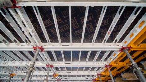 SKYMAX sistem oplate - najbolji balans brzine montaže i demontaže, lakoća primjene te je zadovoljen zahtjev investitora za rasterom otiska elemenata i kvalitetom betona.