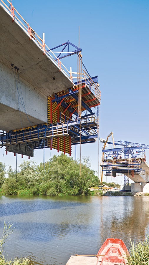 Most przez rzekę Odrę w ciągu obwodnicy<br/>miasta Kędzierzyn Koźle<br/>