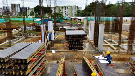 Encofrado VARIO GT-24 y VARIO VT-20 para muros y columnas.