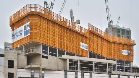 The close mesh panels provide a safe and secure enclosure whilst still allowing light to penetrate