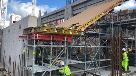 Extremely economical with a high proportion of standard system components from the PERI product portfolio.