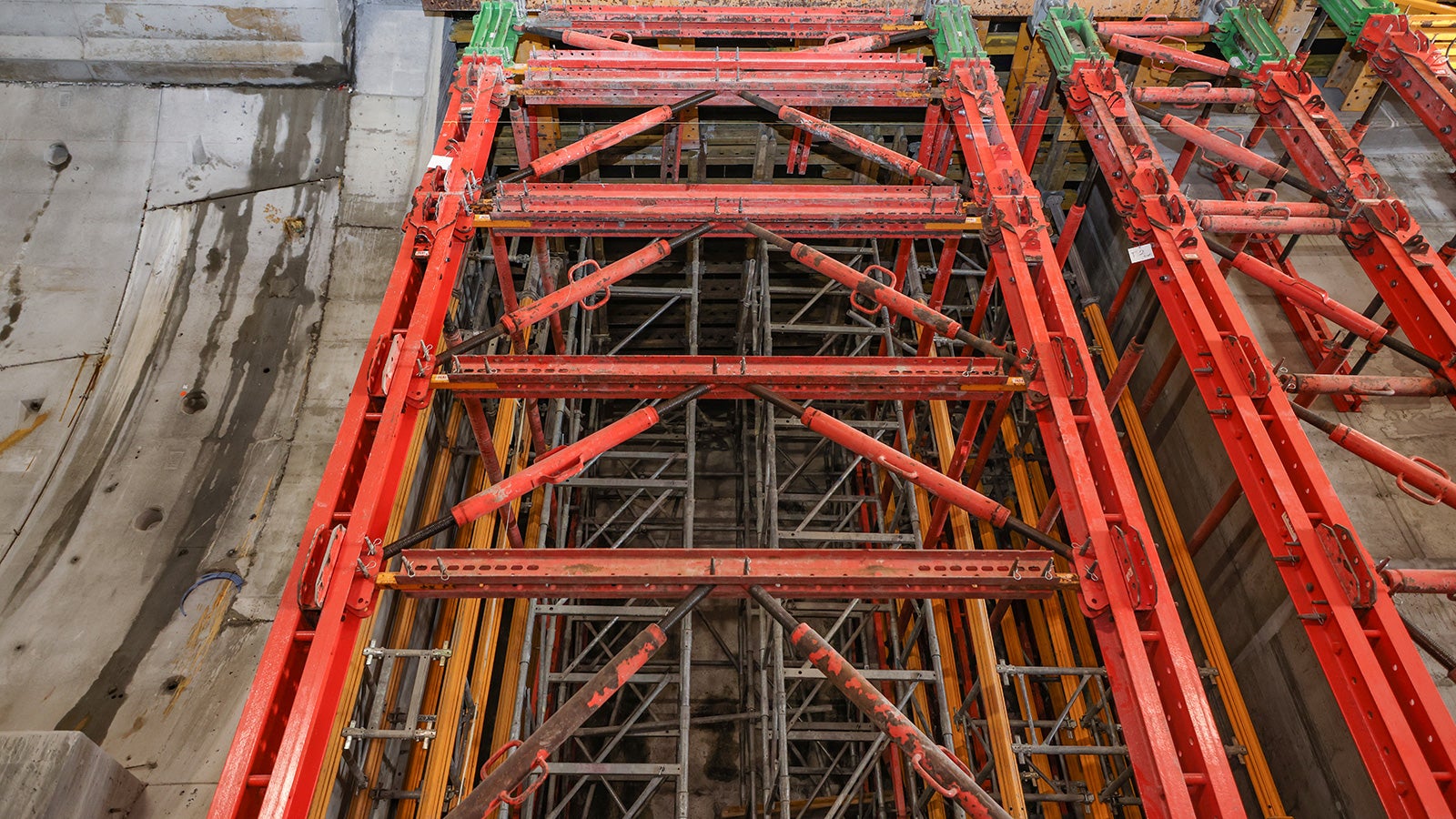 Budowa tunelu pod Świną