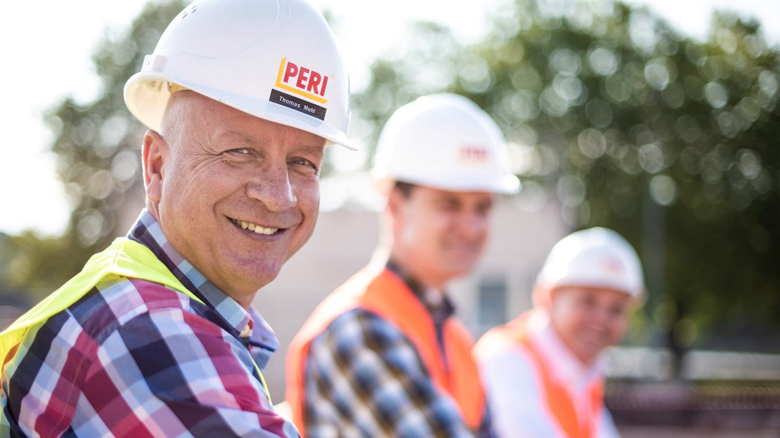 Spannende Aufgaben, Projekte mit Verantwortung und ein Miteinander, das seinesgleichen sucht, zeichnen unsere tägliche Arbeit aus.