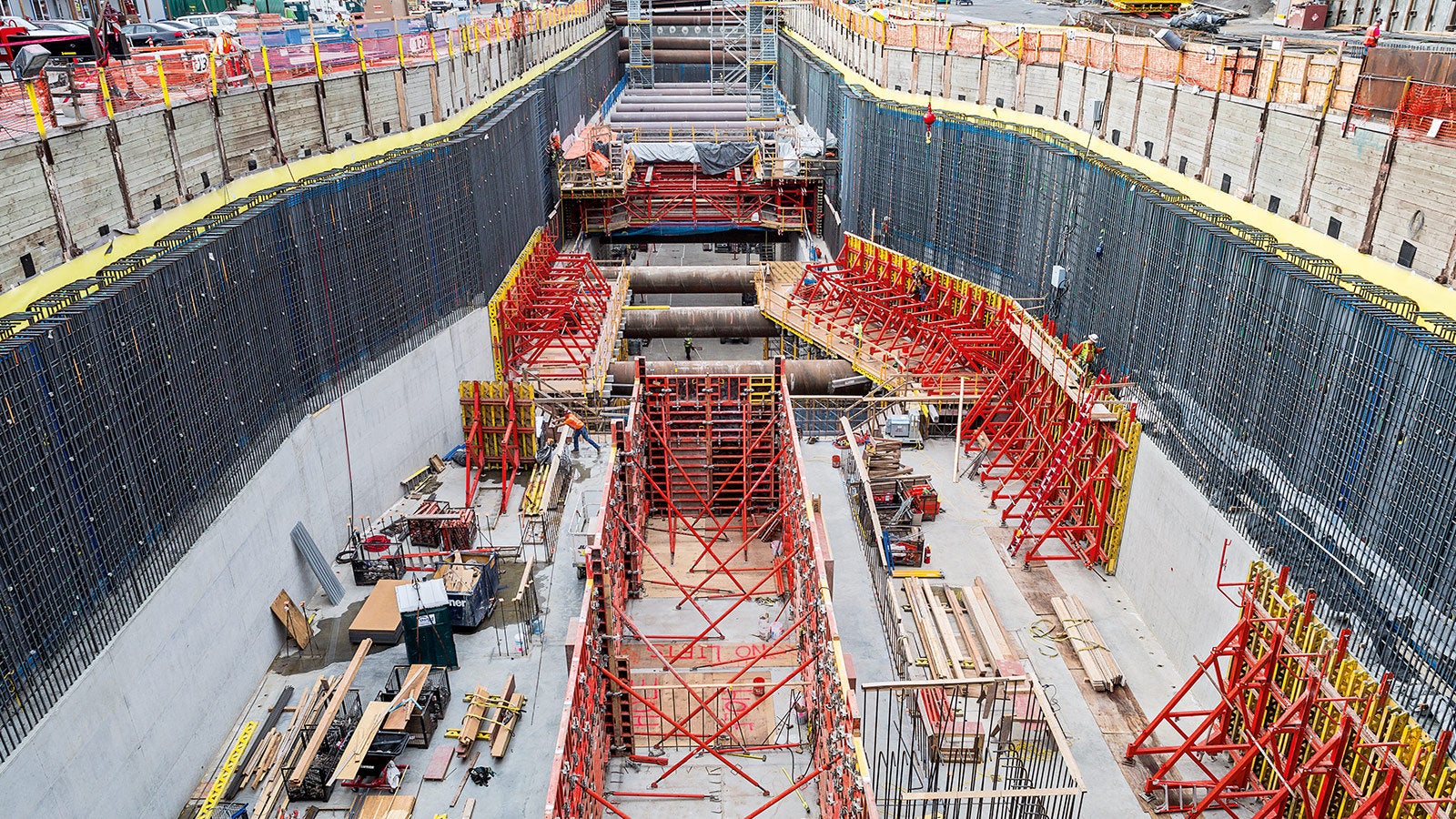 Spolehlivé odvedení zatížení u jednostranného bednění až do výšky 8,75 m.