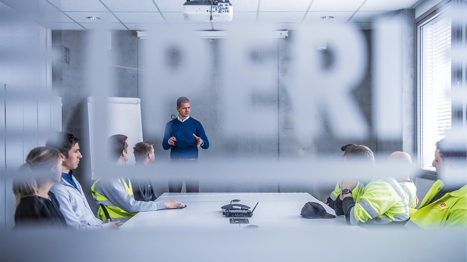 <p>Vi dokumenterer og rapporterer v&amp;aring;rt b&amp;aelig;rekraftsarbeid systematisk, jevnlig og transparent.</p><br/>