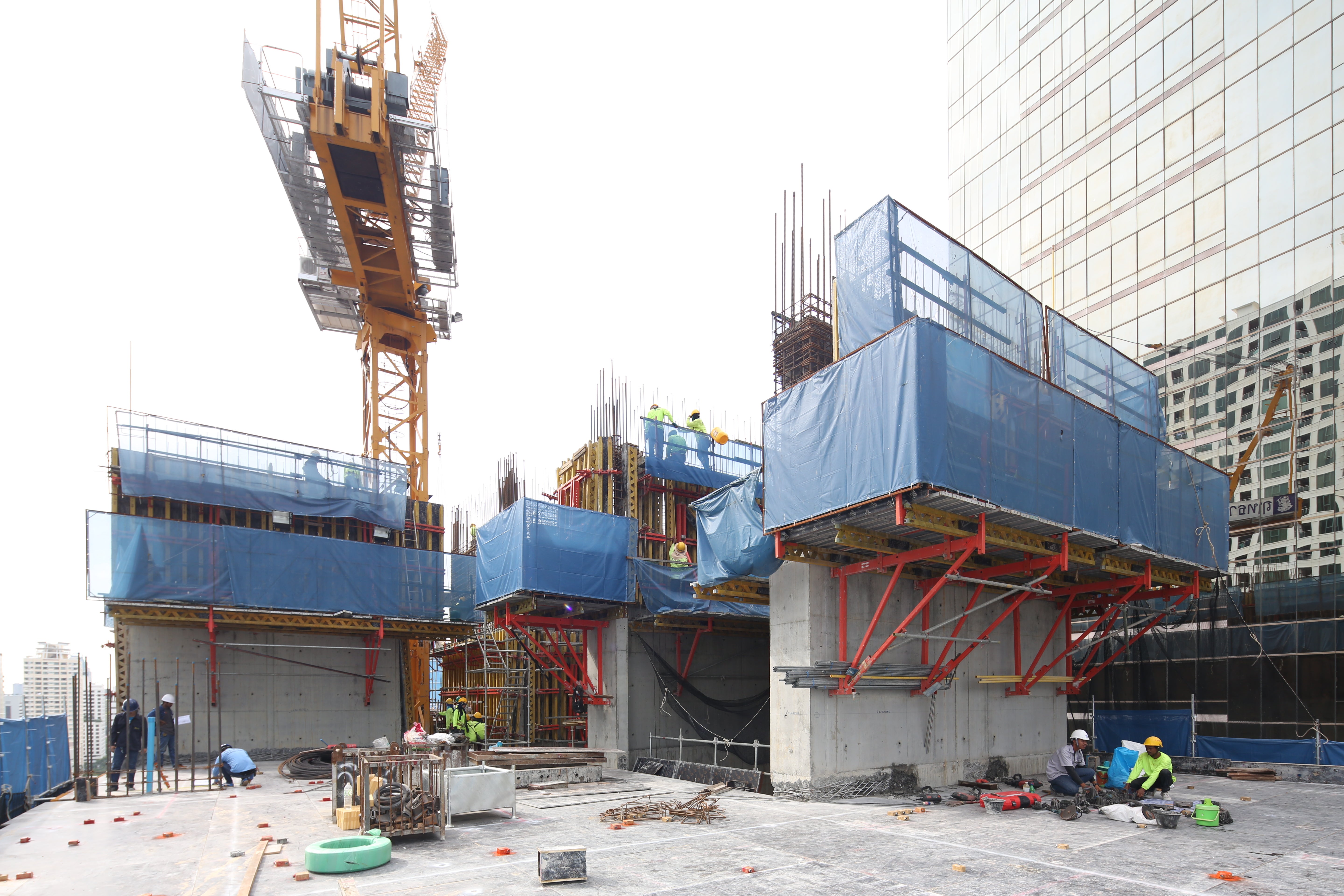 Loft Style Apartments with Duplex Units in Sukhumvit 21 (Asoke), Bangkok