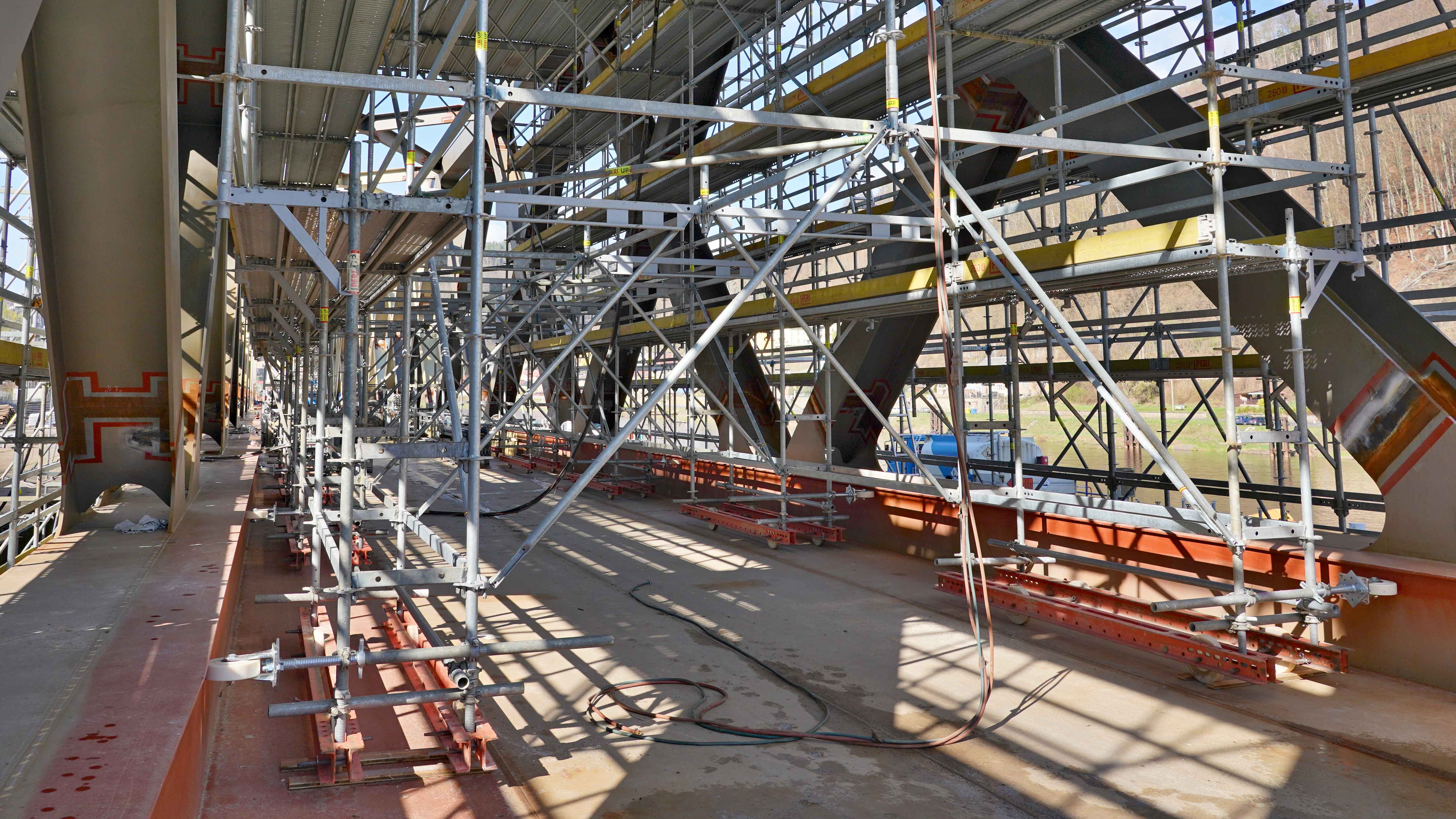 Železniční most, Děčín<br/>Pojízdná prostorová konstrukce