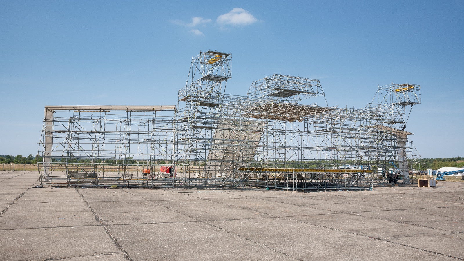 Modulový systém PERI UP Rosett pro vytvoření konstrukce.