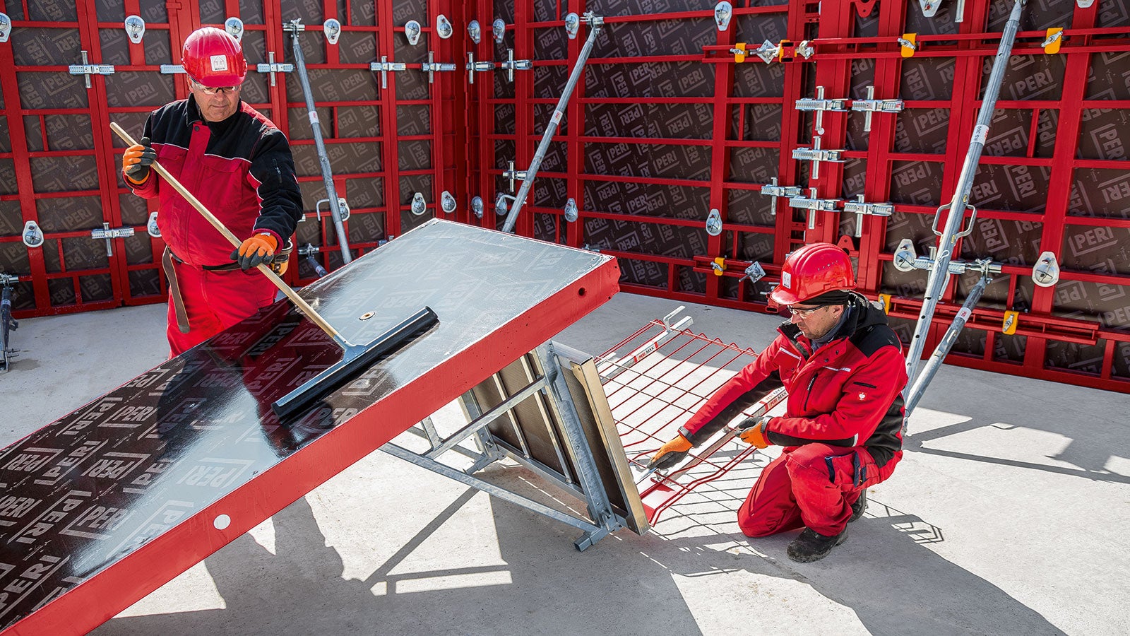 Ved midlertidig opbevaring eller rengøring af elementerne, ligges formen på MXK konsolsystemet.