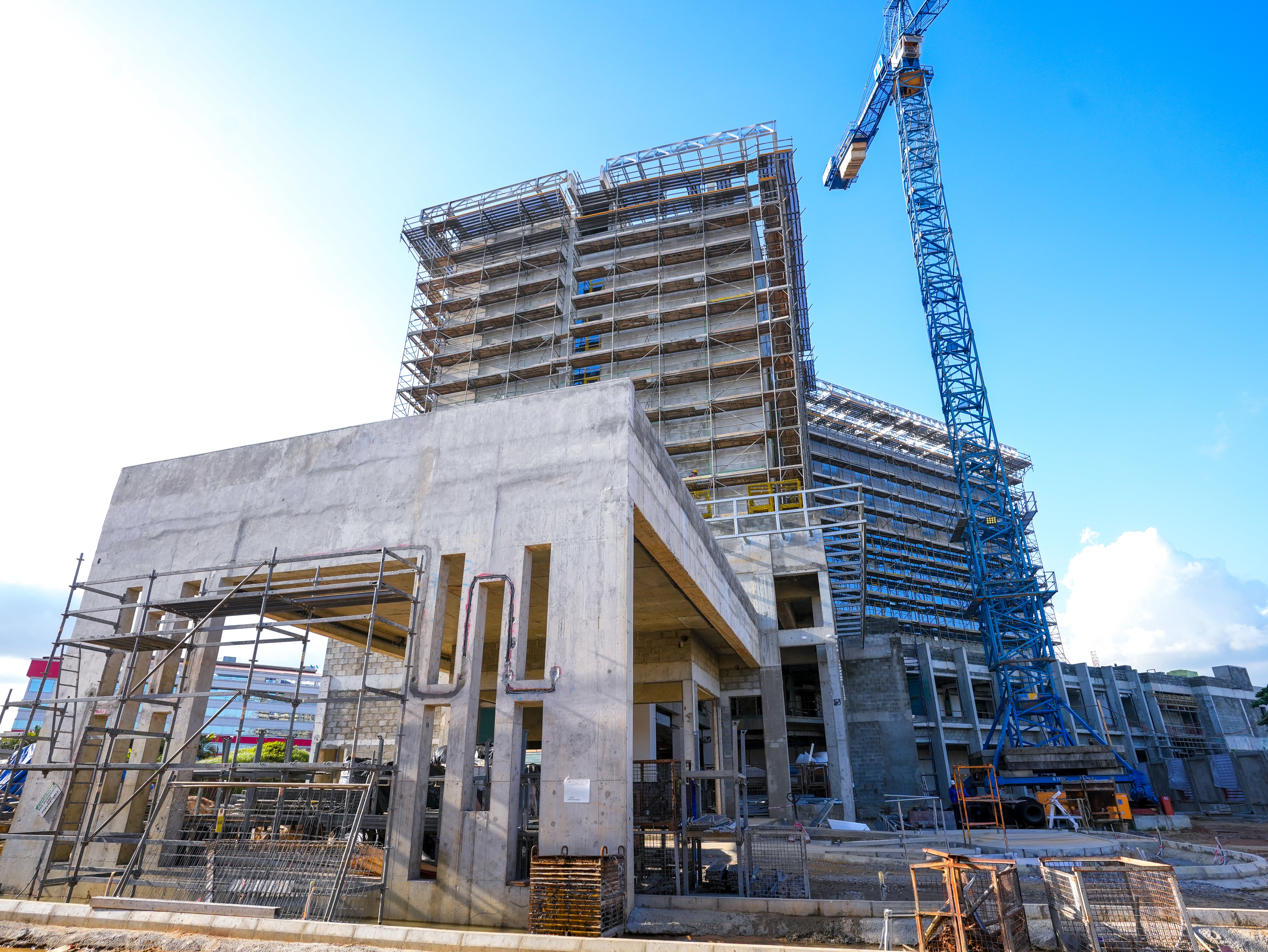 Construction of the marriot hotel with the use of the PERI UP scaffold system