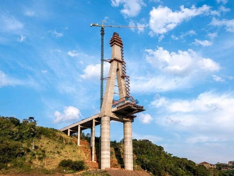 Uma das obras mais incríveis do nosso país. 