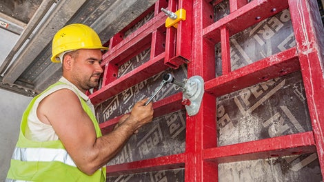 Der ausgereifte, einseitig bedienbare MX Anker kommt ohne Distanzrohre und Konen aus.