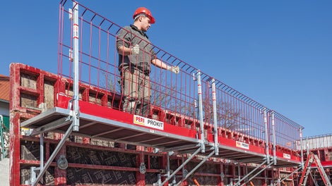 Besucher der PERI Messehalle dürfen sich auf ein umfangreiches Facelift für die bewährte MAXIMO Rahmenschalung freuen.
