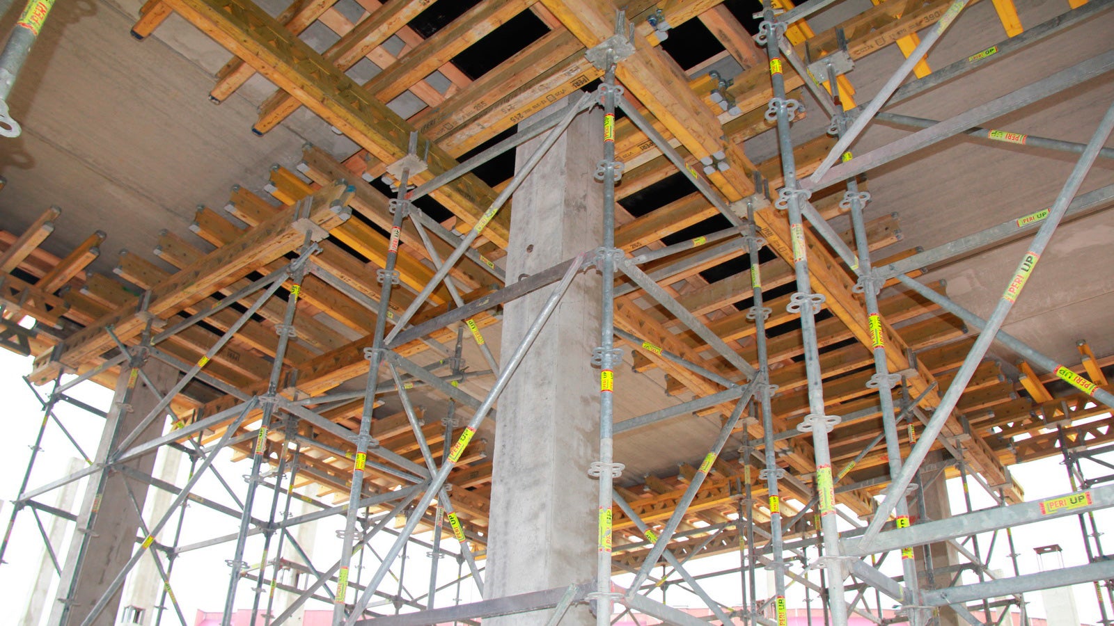 Торгово-развлекательный центр «Евроопт» в г. Жодино