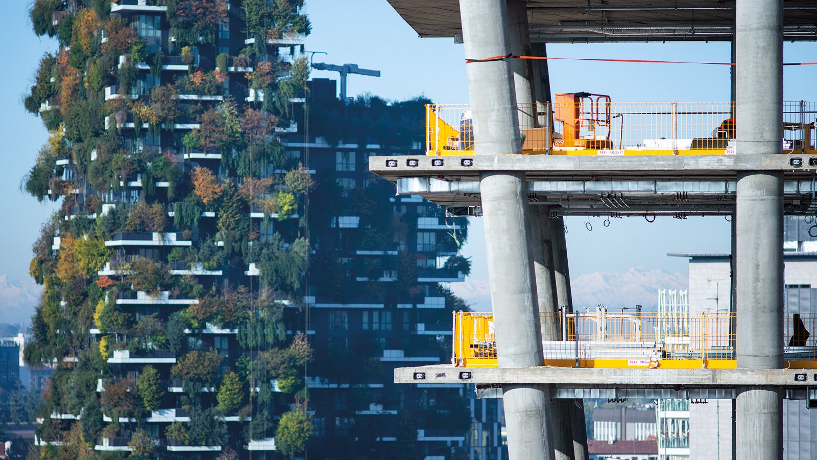 It was possible to form both the inclined and the straight columns using the SRS&amp;nbsp;Circular&amp;nbsp;Column&amp;nbsp;Formwork. Using 4,000&amp;nbsp;linear&amp;nbsp;metres of PROKIT improved safety levels for the personnel on the jobsite further still. (Photo: Alberto Brevi)