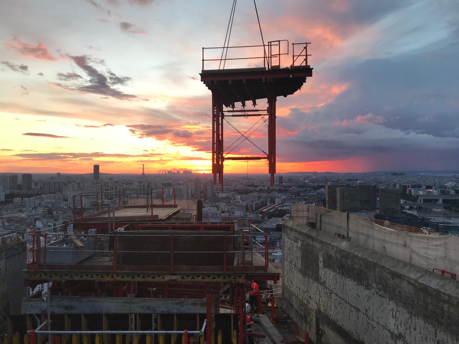 Changement de géométrie et dernière ligne droite pour les tours, juin 2020<br/>(Crédit : Jean-François Delmas, BATEG, filiale de Vinci Construction France)