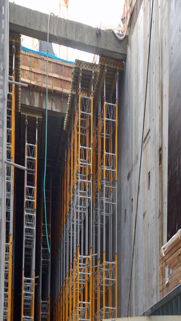 Dæk støbt med MULTIPROP tårne og GT 24 dragere