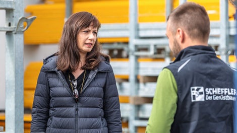 Beim Eintritt in das Unternehmen ihres Vaters war es Sina Scheffler sehr wichtig, sich tief in die Materie des Gerüstbaus einzuarbeiten.