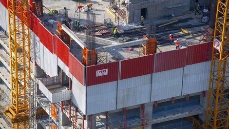 מערכת הגנה היקפית מסוג RCS-P עבור החזיתות הפתוחות + פלטפורמה להוצאת ציוד, מאפשרות עבודה קלה בטוחה ומהירה יותר.