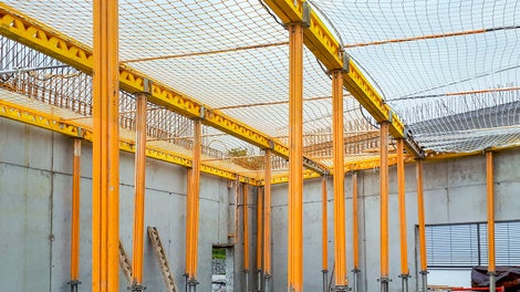 HAMMOCK 安全系统能够为大于2米净空高度提供安全防护。