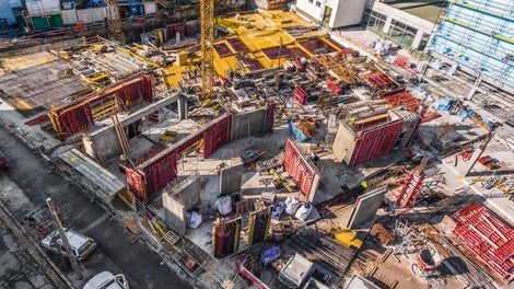 Na stavbu bolo dodaných spolu viac ako 380 t systémov TRIO, DOMINO, MULTIFLEX, vrátane systémov QUATTRO a TRS použitých pri debnení stĺpov