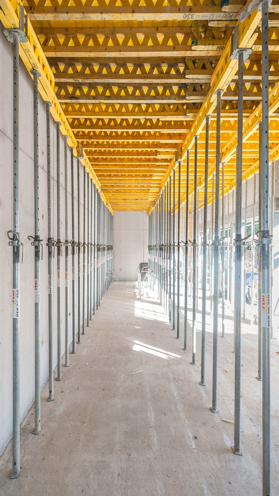 Die Möglichkeit verschiedene Schalungsträger zu verwenden, sowie Träger- und Stützenabstände flexibel anzupassen sorgt für eine hohe Materialauslastung<br/>