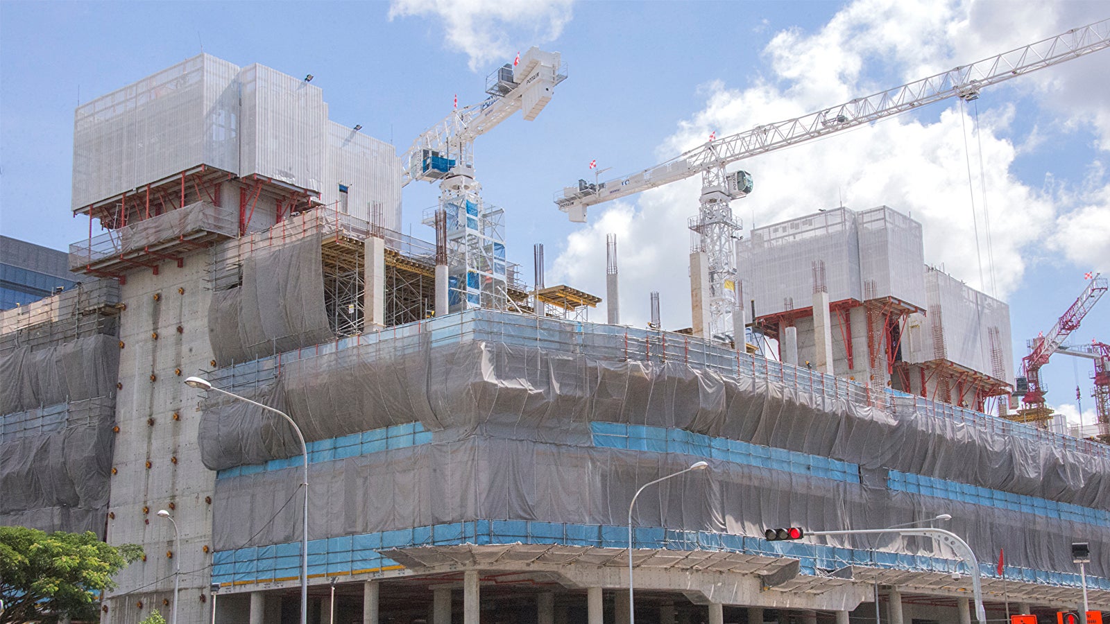 RCS Self-Climbing System &amp; VARIO GT 24 Girder Wall Formwork – A great auto climbing systems for lifts and staircases.<br/>