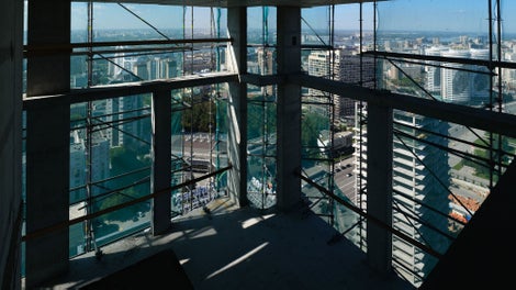 Возможность оперативной и поэтапной поставки лесов в аренду, позволила клиенту снизить затраты на оборудование