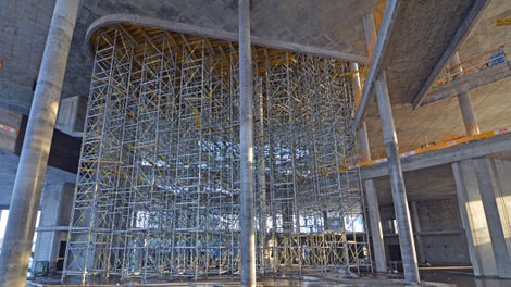 SDU - PERI UP ROSETT til understøtning for arbejdsdæk og dækforskalling i atrium. 