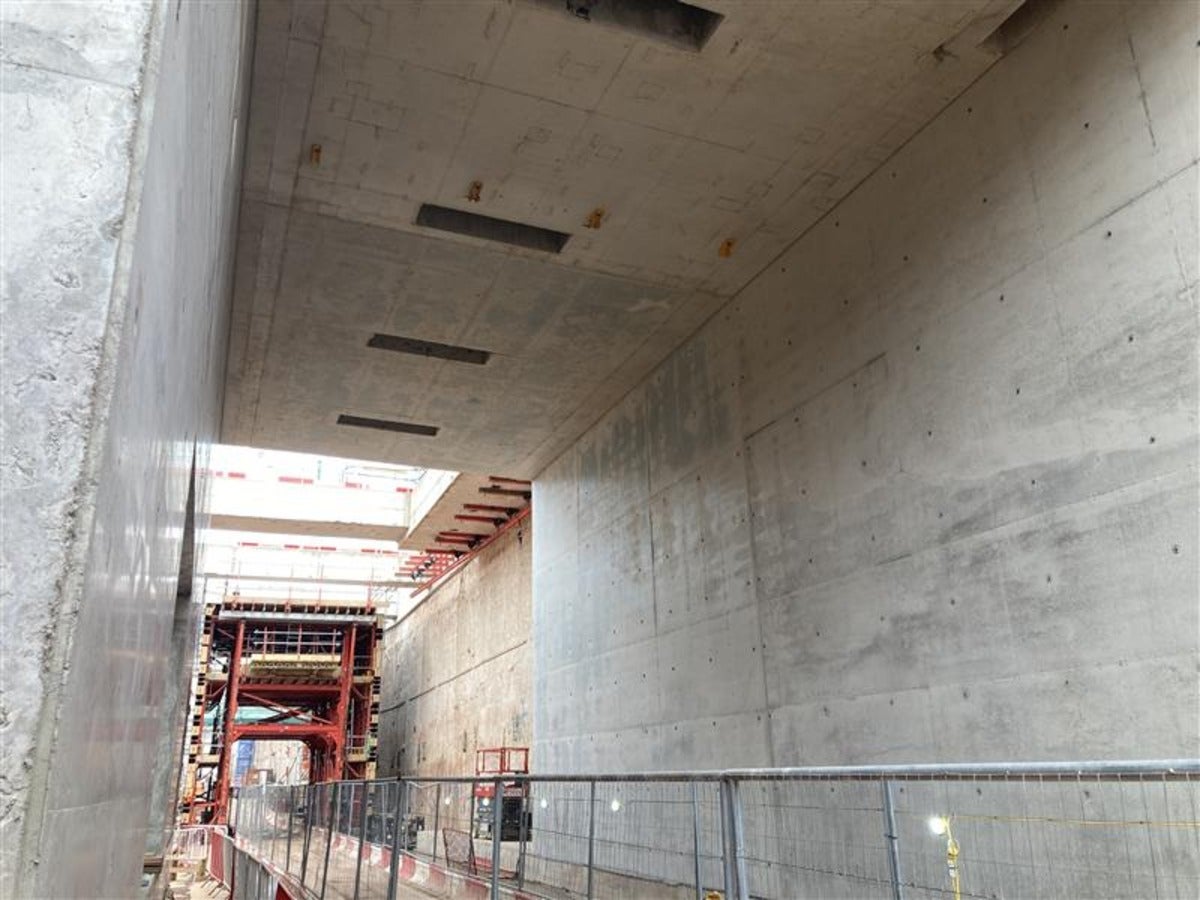 To deliver this aspect of the project, the BBV Construction, Methods and Temporary Works team needed a tunnel forming solution that would enable the civil works and tunnel works to be carried out at the same time, a requirement that strongly influenced the type of system used in the end.