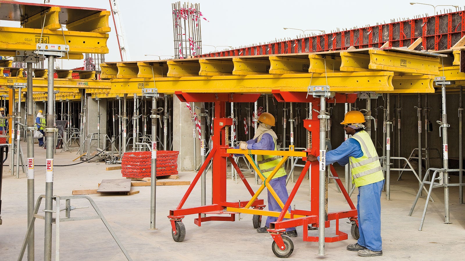 Easy and simple moving of slab tables