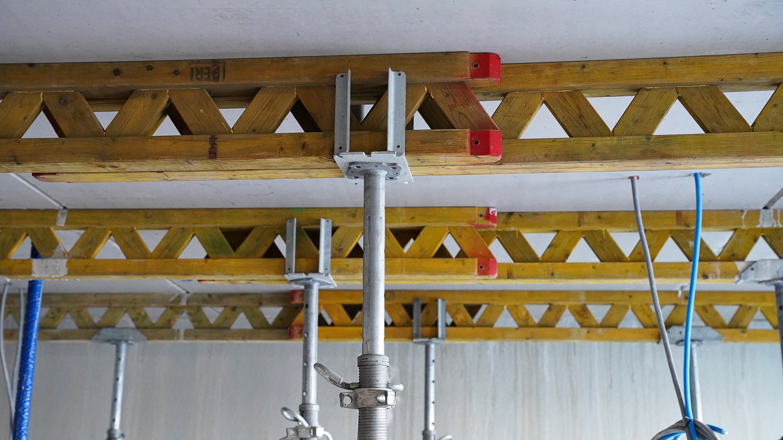 PERI har levererat stämp, balk, och väggstöd till projektet