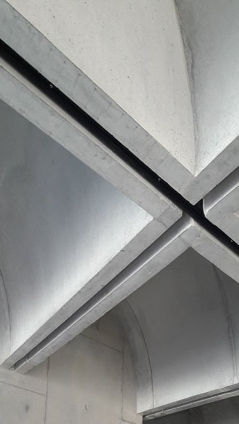 Détails de l&#039;intérieur de la médiathèque