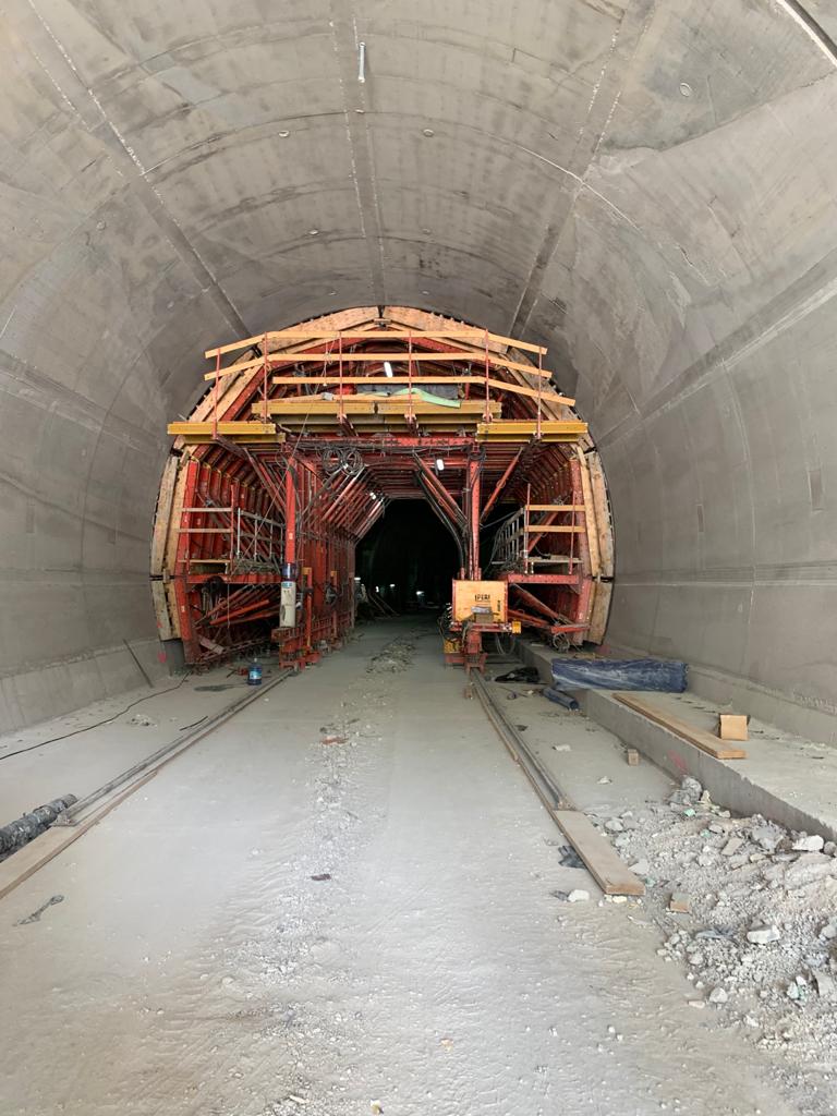 VARIOKIT tunelska oplata za dvotračni tunel.