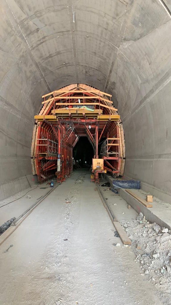 VARIOKIT tunelska oplata za dvotračni tunel.