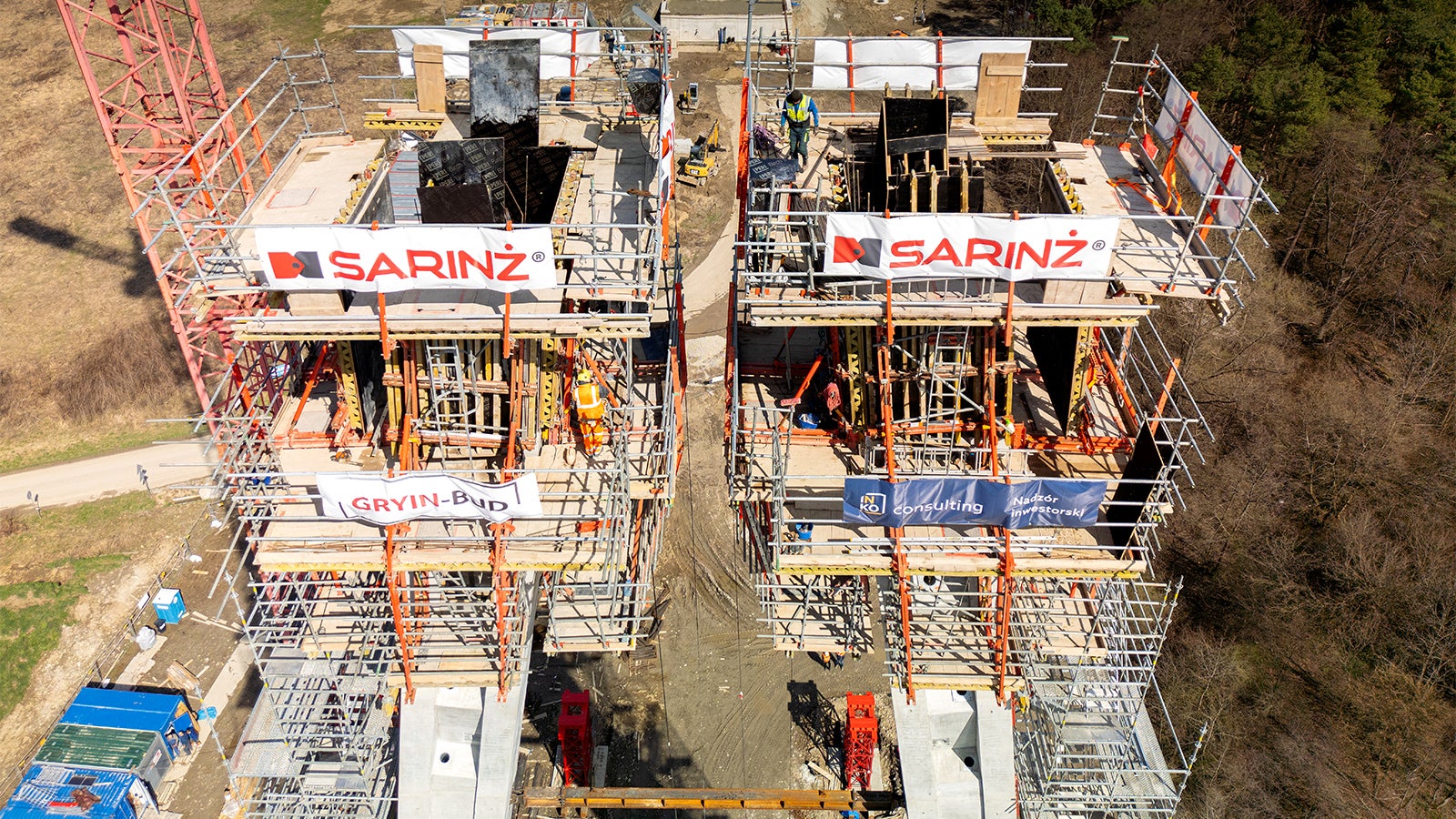 Budowa mostu przez rzekę San w Sanoku.