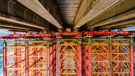 Реконструкция на съществуващото съоръжение на км 34+220 от магистрала Хемус 