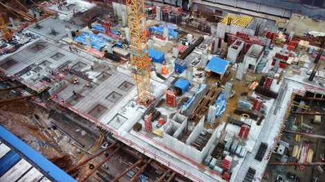 Система Multiflex подходит для любых плановых очертаний, т.к. расположение балок можно менять (полигонально или внахлест).