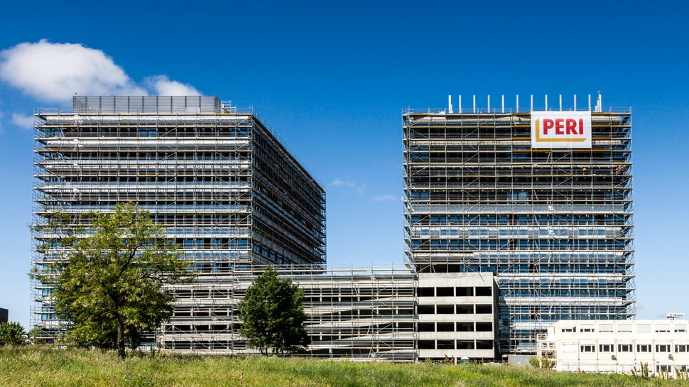 AB Rosum je polyfunkčný komplex s menšími obchodmi a občianskou vybavenosťou, zložený z dvoch 12 podlažných veží s výškou 43 m, ktoré sú prepojené parkovacím domom s výškou 15 m, kde je terasa a spoločné priestory.