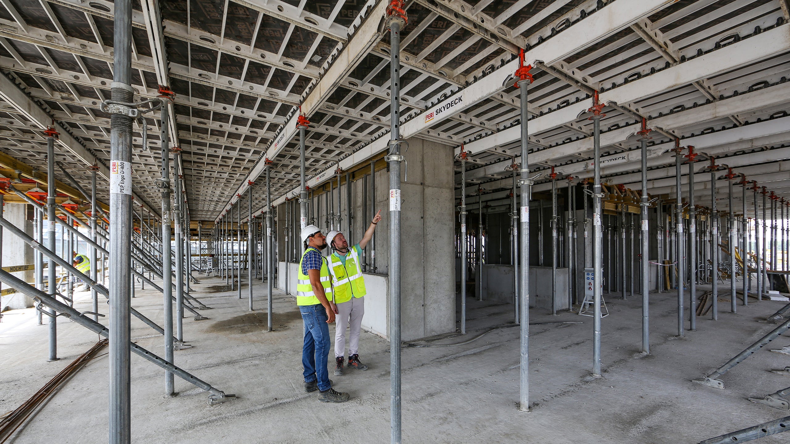 Airport City Gdańsk Zespół budynków biurowo - usługowych z niezbędną infrastrukturą techniczną i drogową - etap I (budynek B I "Alpha") przy ulicy Słowackiego w Gdańsku