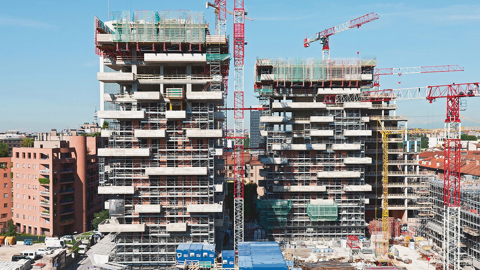 The two residential towers of the "Il Bosco Verticale" are part of the ecological high-rise concept designed by the Italian architect Stefano Boeri.