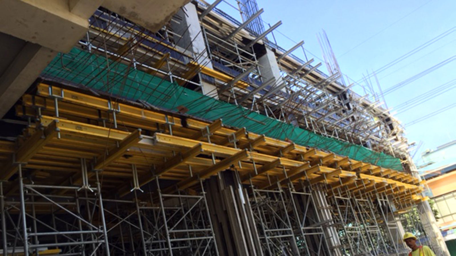 Avida Tower Asten I, a high-rise residential condominium located in West Makati. It is a 10,000 square <br/>meters residential center which will be near to Makati Business and to creative hubs.<br/>Safety standards coupled with formwork production are setting new standards for the Manila market.<br/>