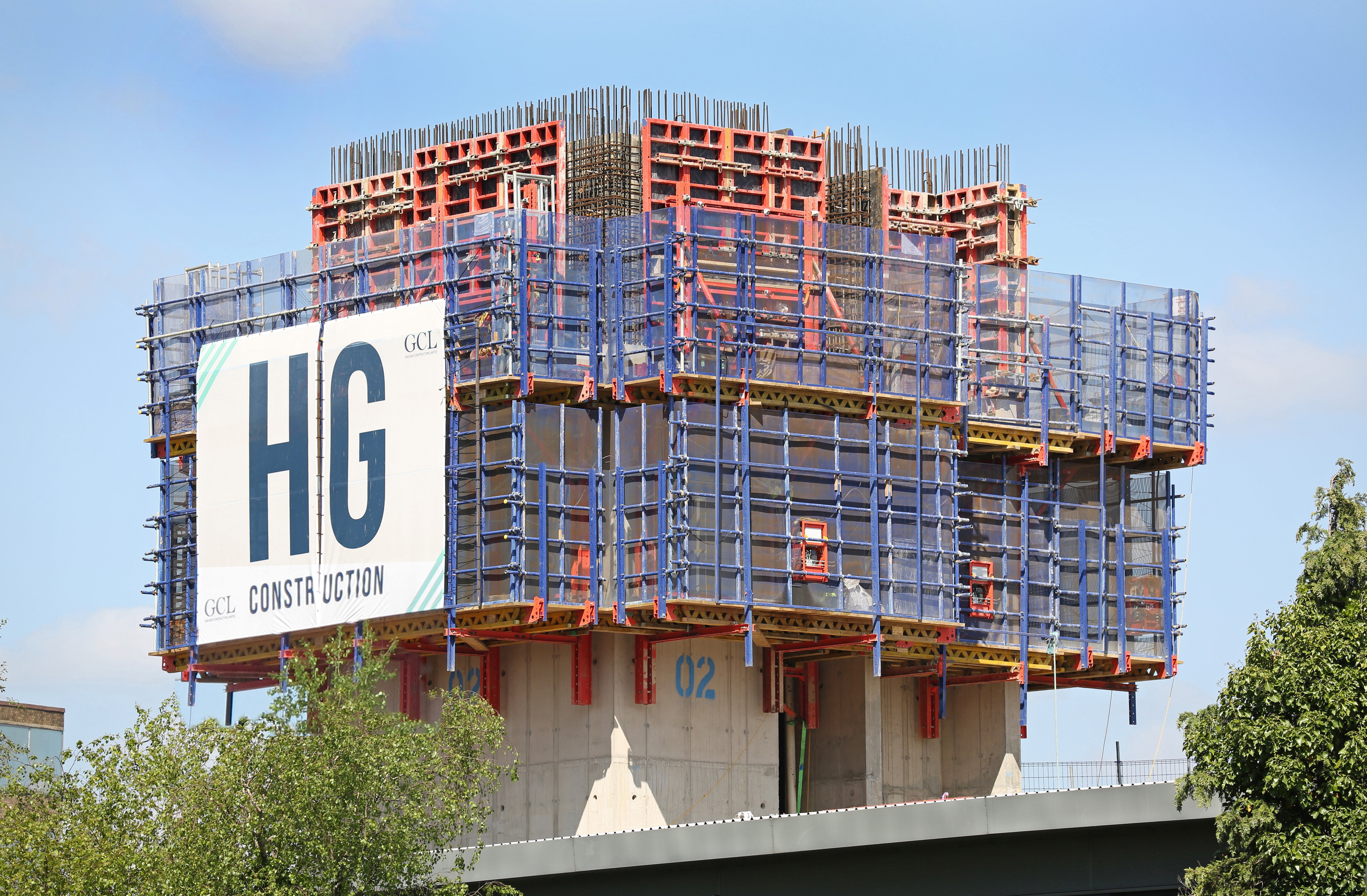 The RCS Rail Climbing System is now even quicker, safer and more efficient thanks to its two new modules – the RCS MAX Hydraulic Unit and the RCS MAX Drive Rails.