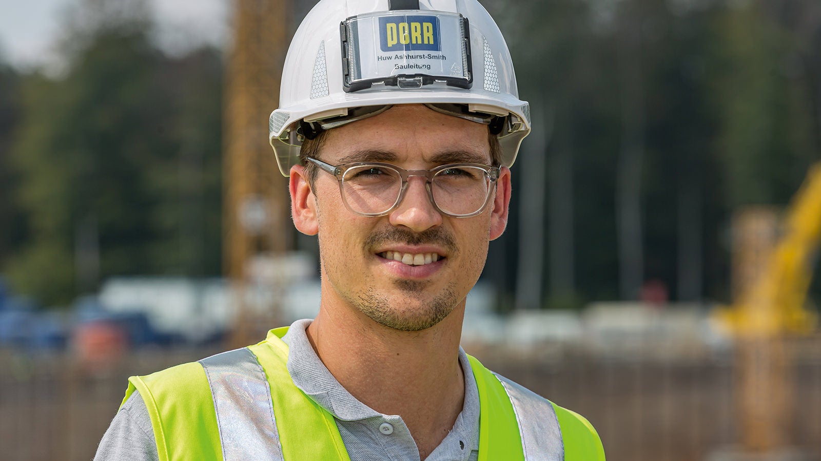 Die positive Arbeitsbeziehung mit dem PERI Projektleiter macht die Aufgabe einfacher. Das ist bei einem solchen Großprojekt äußerst hilfreich. Auch die Poliere sind von den PERI Systemen sehr angetan.