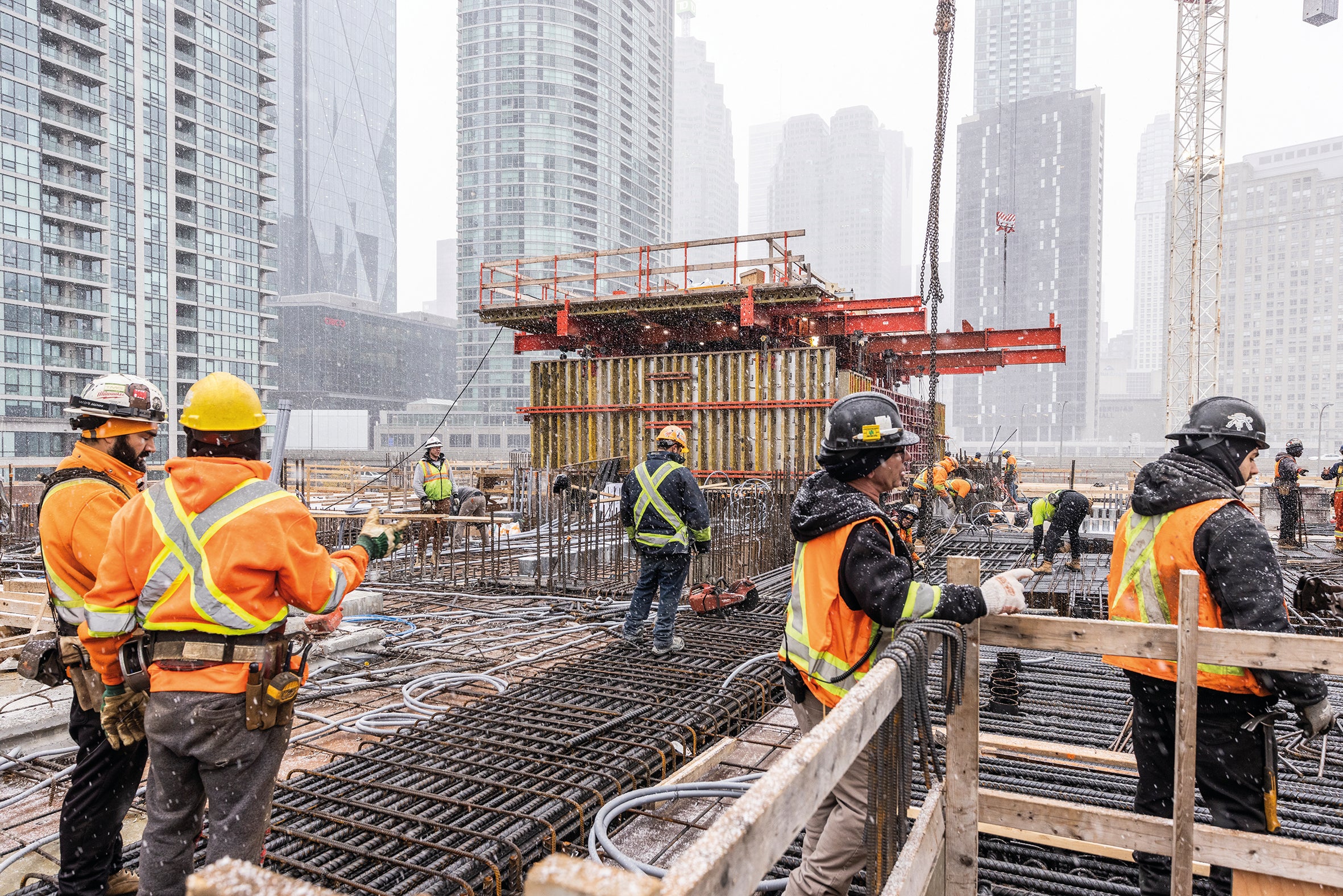 PERI engineers designed the core system to switch efficiently from low-rise to high-rise core geometry without rebuilding the whole system.