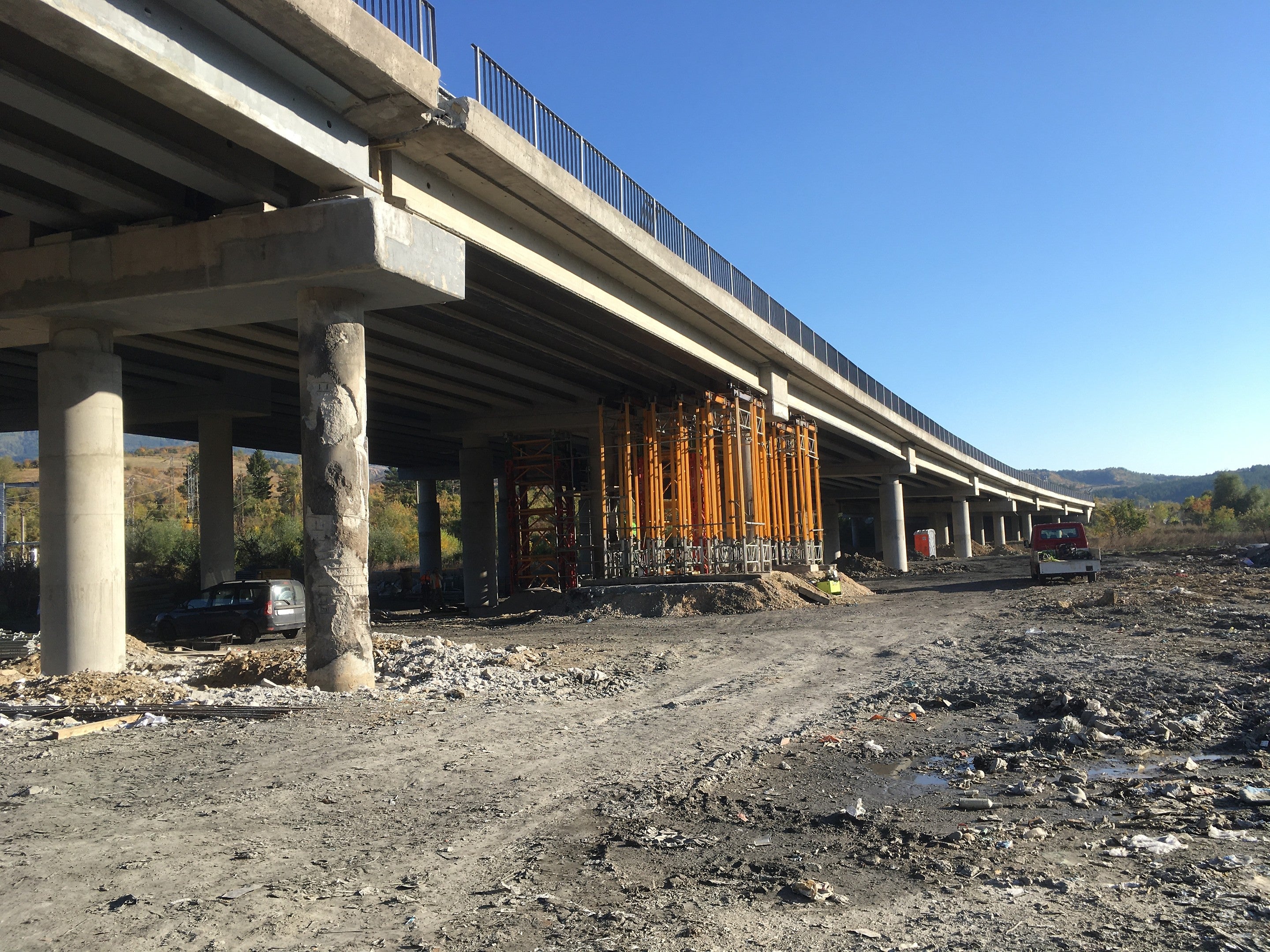 Преподпиране на ригел и главни греди при ремонт на колони